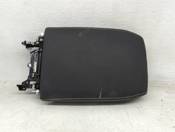 2020 Volkswagen Atlas Cross Sport Center Console Armrest Cover Lid Fits OEM Used Auto Parts - Oemusedautoparts1.com