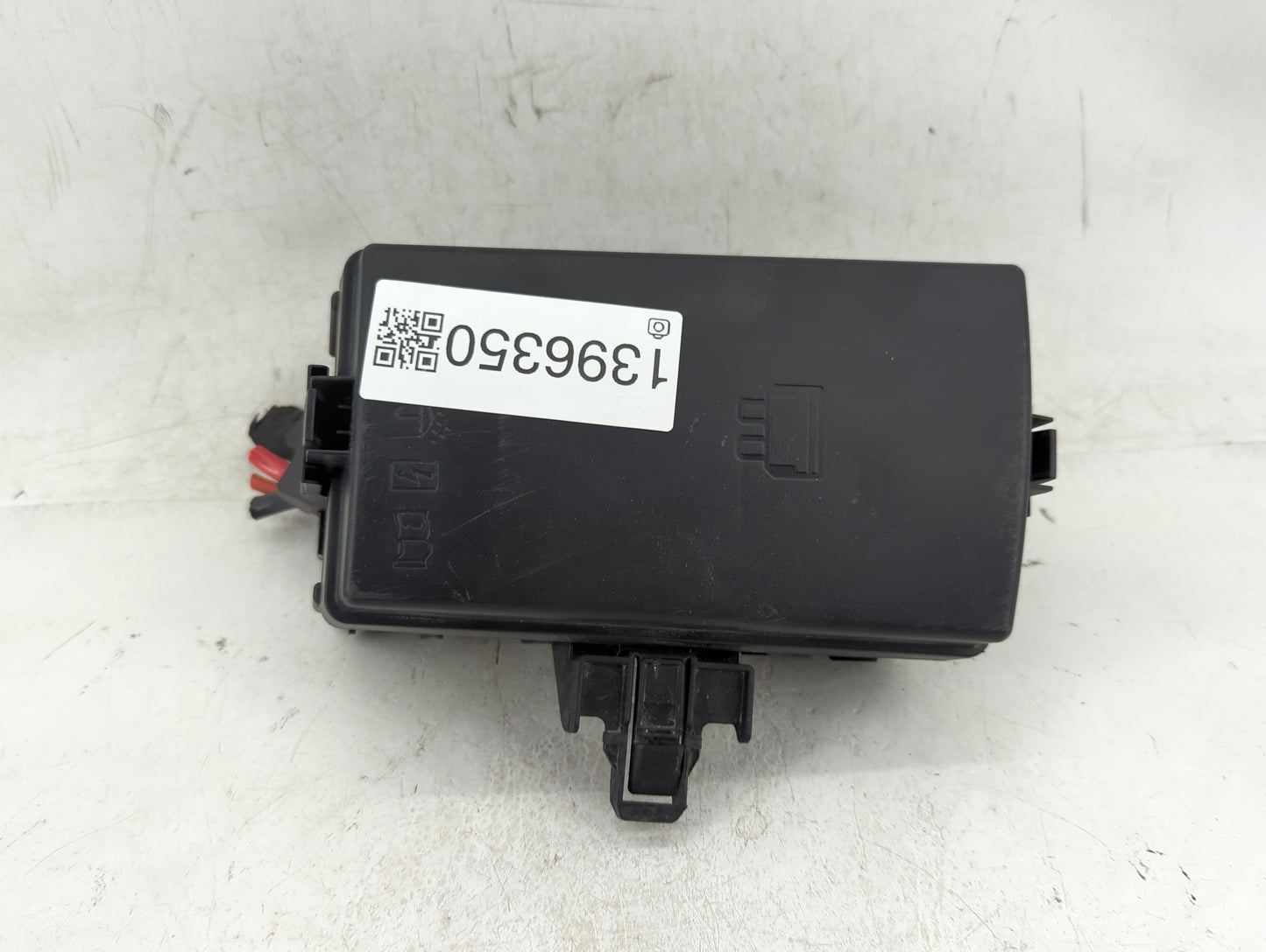 2015-2019 Volkswagen Golf Fusebox Fuse Box Panel Relay Module P/N:5Q0907361C Fits Fits 2015 2016 2017 2018 2019 2020 2021 20