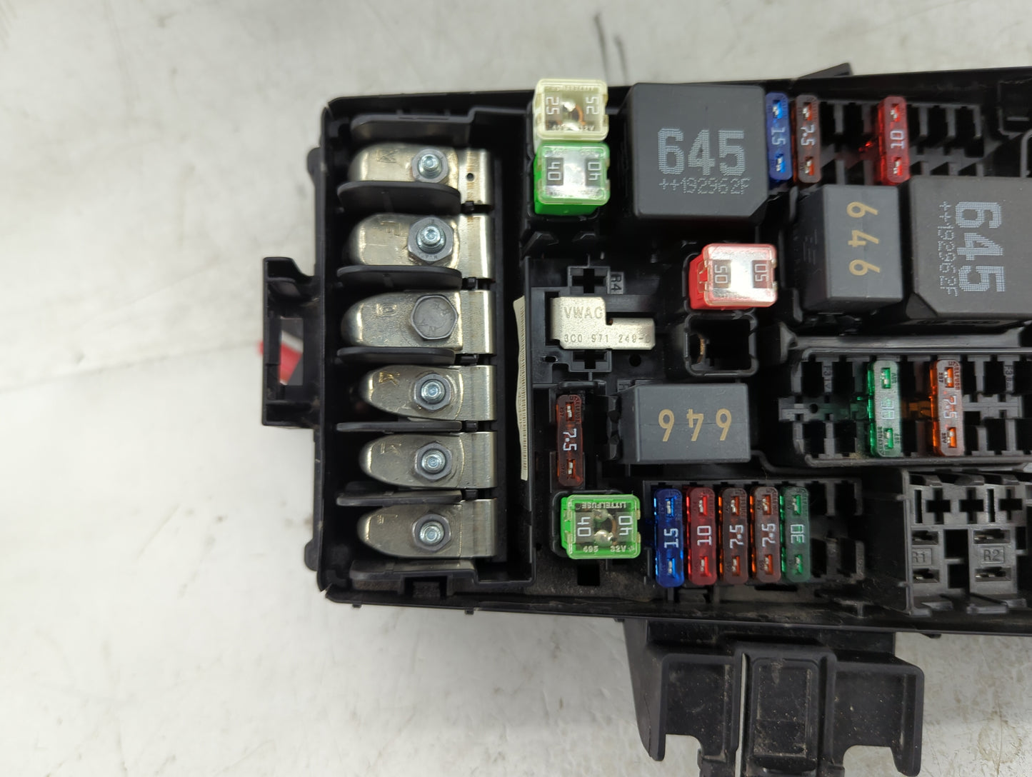 2015-2019 Volkswagen Golf Fusebox Fuse Box Panel Relay Module P/N:5Q0907361C Fits Fits 2015 2016 2017 2018 2019 2020 2021 20