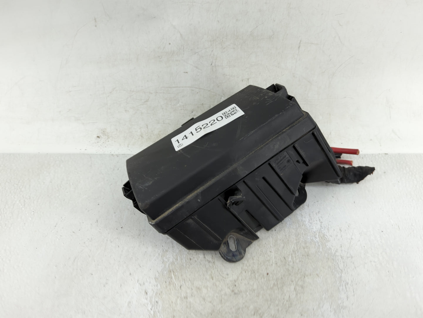 2015-2019 Volkswagen Golf Fusebox Fuse Box Panel Relay Module P/N:5Q0 907 361 D Fits Fits 2015 2016 2017 2018 2019 2020 2021