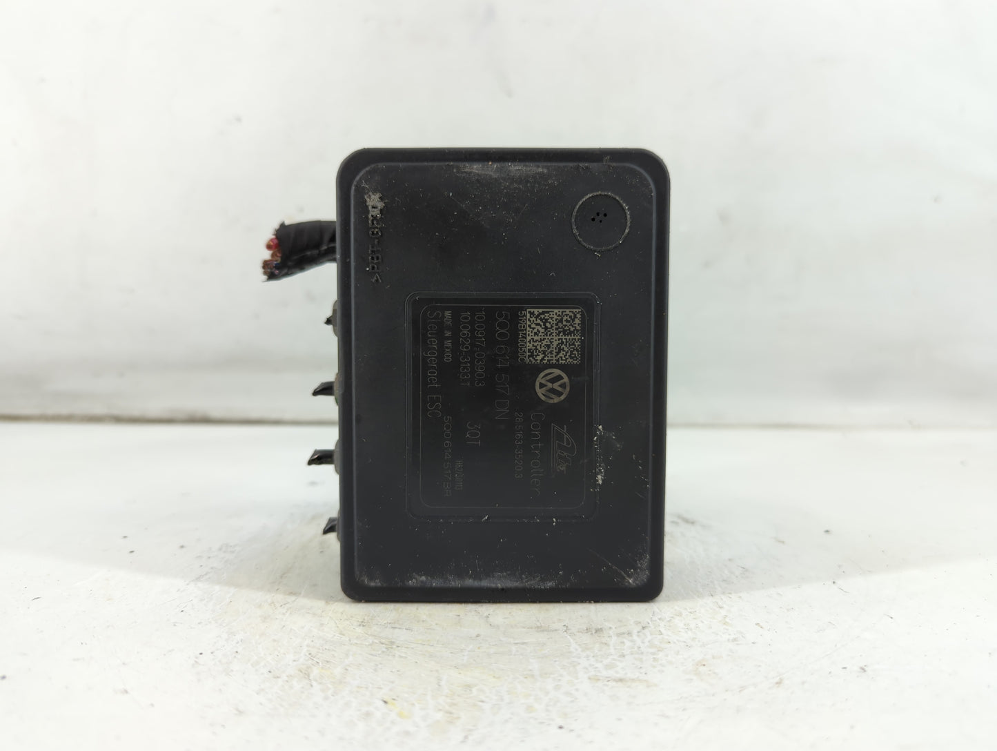 2020 Volkswagen Jetta ABS Pump Control Module Replacement P/N:5Q0 614 517 DN Fits OEM Used Auto Parts - Oemusedautoparts1.co