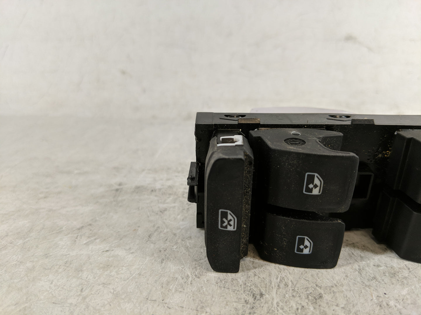 2019-2020 Volkswagen Jetta Master Power Window Switch Replacement Driver Side Left P/N:5G0959857D 5G0959857C Fits OEM Used A