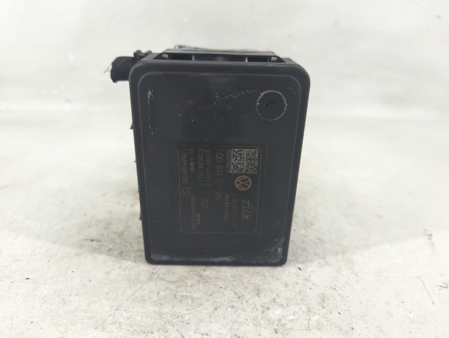 2020 Volkswagen Jetta ABS Pump Control Module Replacement P/N:5Q0 614 517 DN Fits OEM Used Auto Parts - Oemusedautoparts1.co