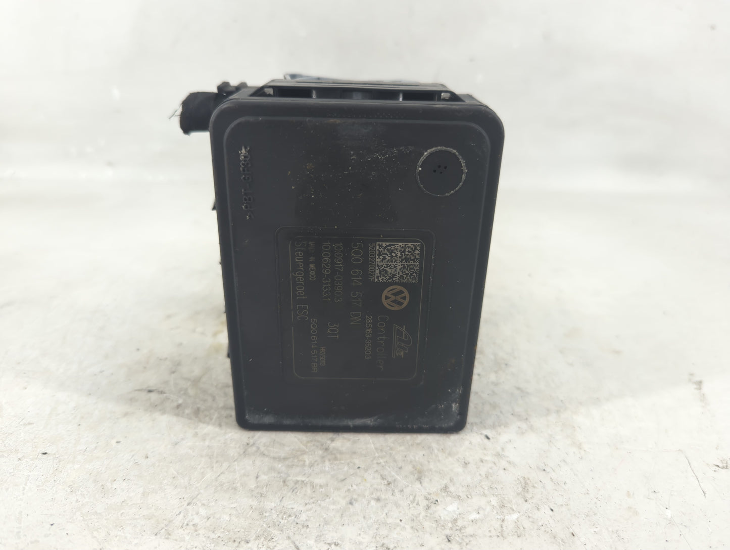 2020 Volkswagen Jetta ABS Pump Control Module Replacement P/N:5Q0 614 517 DN Fits OEM Used Auto Parts - Oemusedautoparts1.co