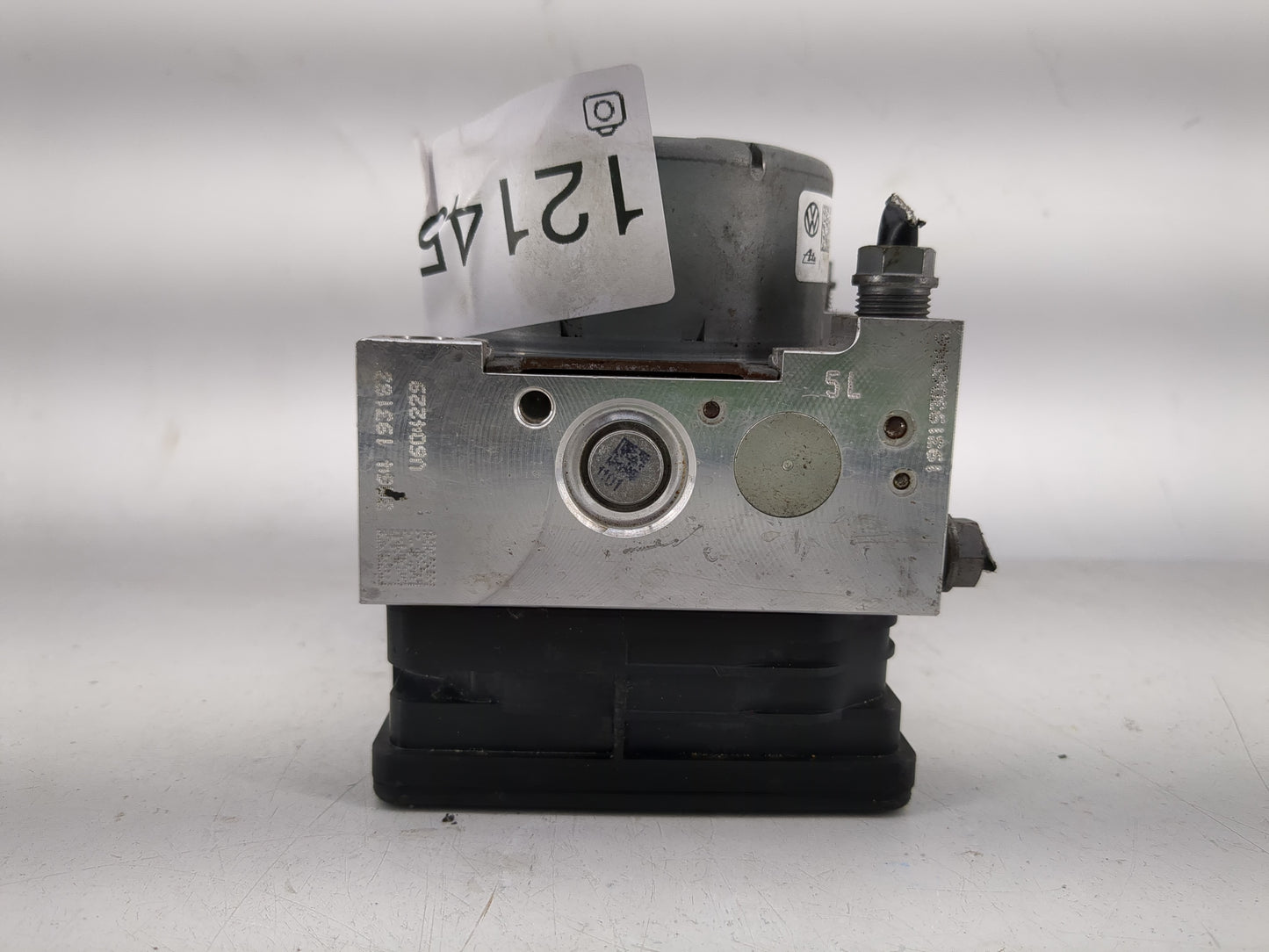 2020 Volkswagen Jetta ABS Pump Control Module Replacement P/N:5Q0 614 517 DN Fits OEM Used Auto Parts - Oemusedautoparts1.co