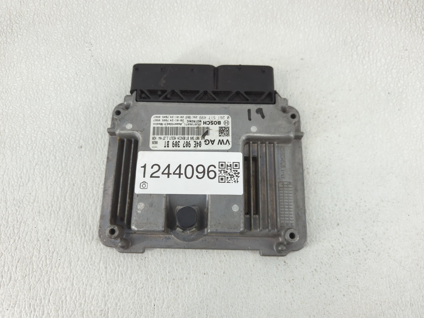 2019-2020 Volkswagen Jetta PCM Engine Control Computer ECU ECM PCU OEM P/N:04E 907 309 BT Fits Fits 2019 2020 OEM Used Auto 