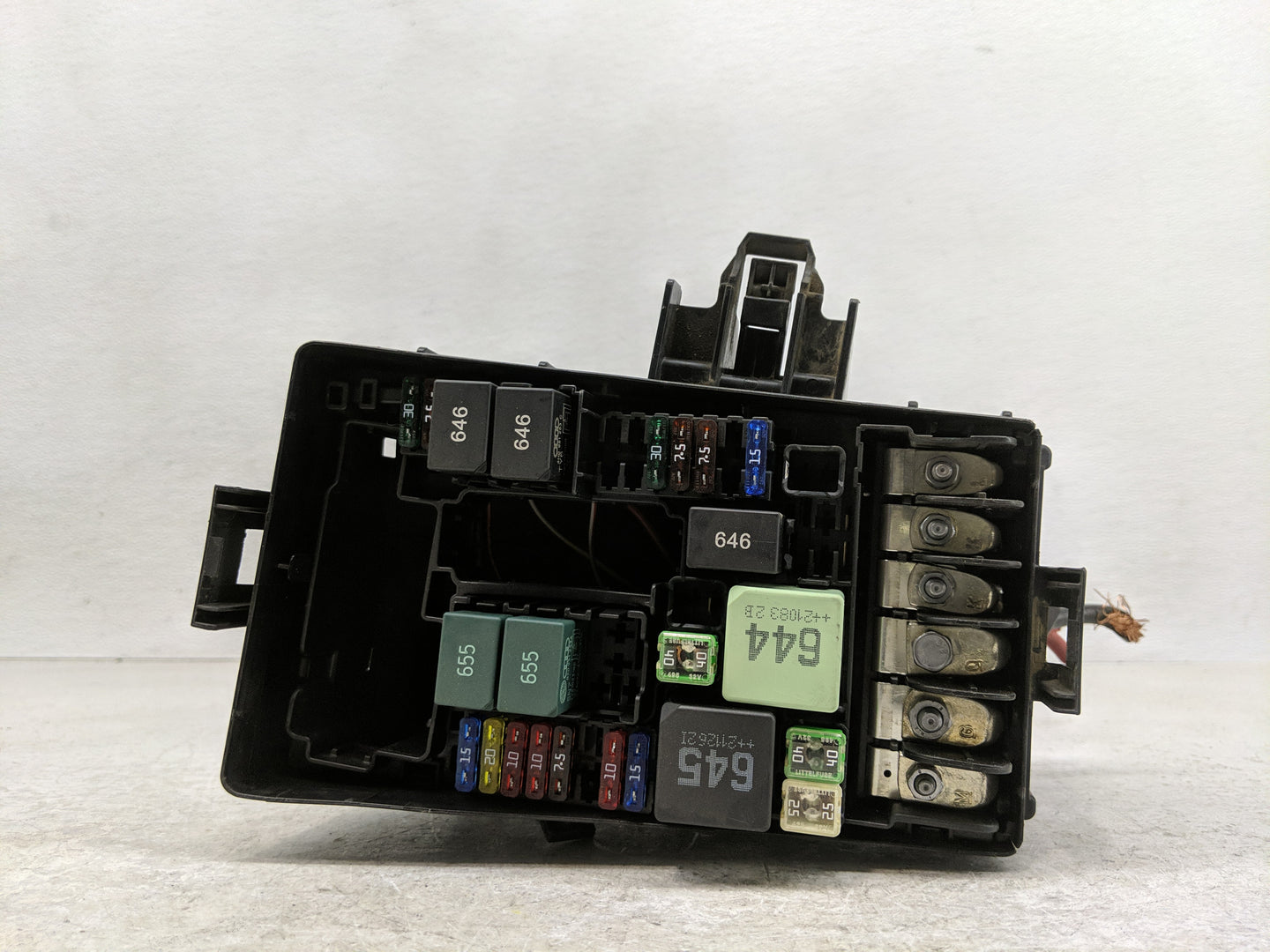 2019-2021 Volkswagen Jetta Fusebox Fuse Box Panel Relay Module P/N:5Q0 937 132 B Fits Fits 2019 2020 2021 OEM Used Auto Part