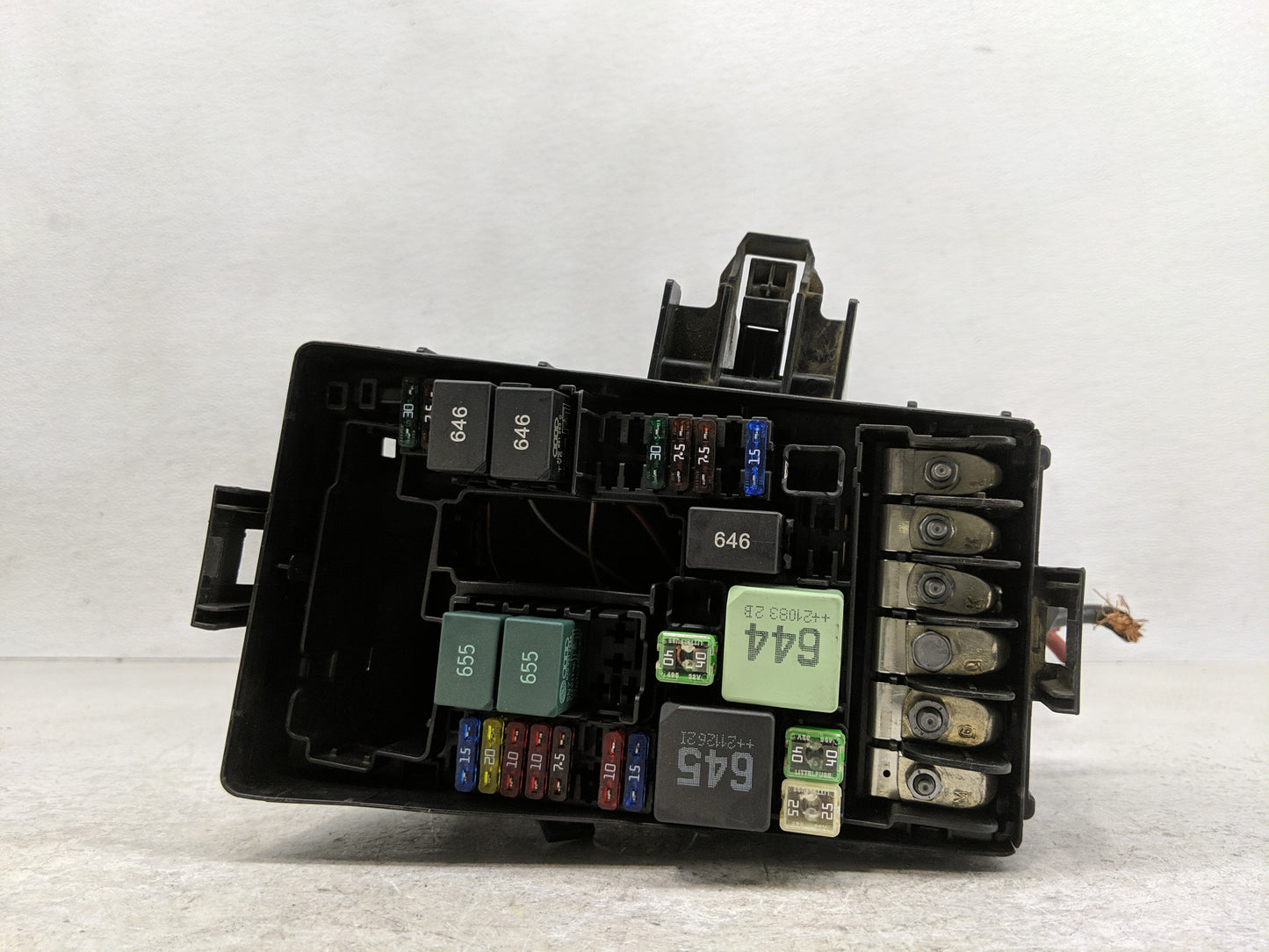 2019-2021 Volkswagen Jetta Fusebox Fuse Box Panel Relay Module P/N:5Q0 937 132 B Fits Fits 2019 2020 2021 OEM Used Auto Part