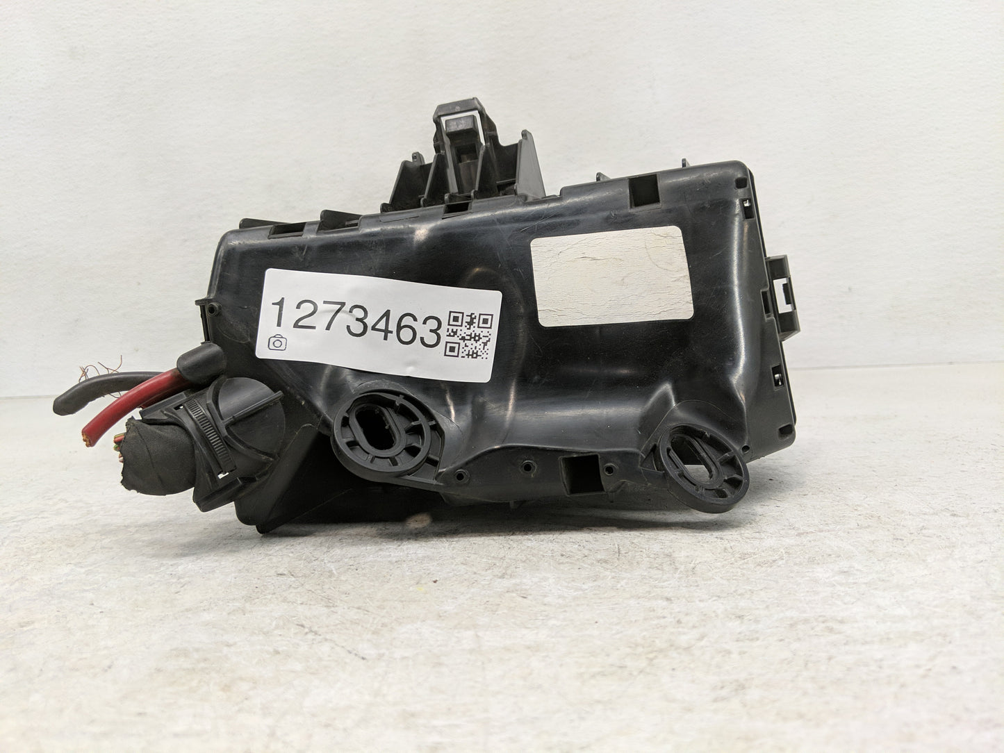 2019-2021 Volkswagen Jetta Fusebox Fuse Box Panel Relay Module P/N:5Q0 937 132 B Fits Fits 2019 2020 2021 OEM Used Auto Part