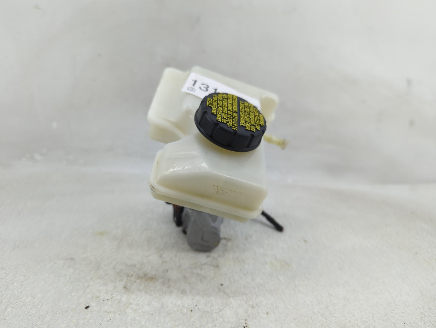 2019-2021 Volkswagen Jetta Brake Master Cylinder 1311365 - Oemusedautoparts1.com