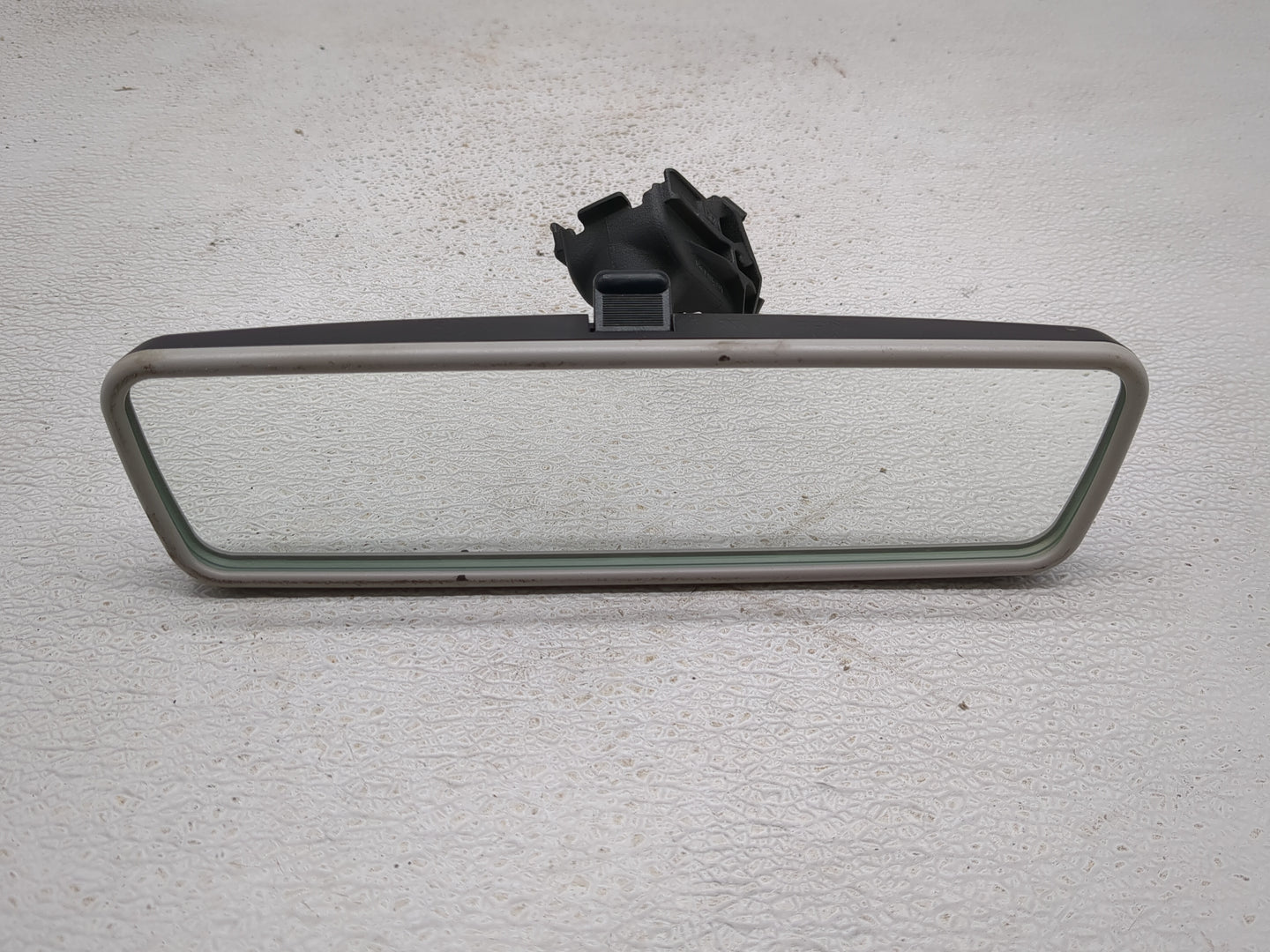 2019-2021 Volkswagen Jetta Interior Rear View Mirror Replacement OEM Fits Fits 2018 2019 2020 2021 2022 OEM Used Auto Parts 