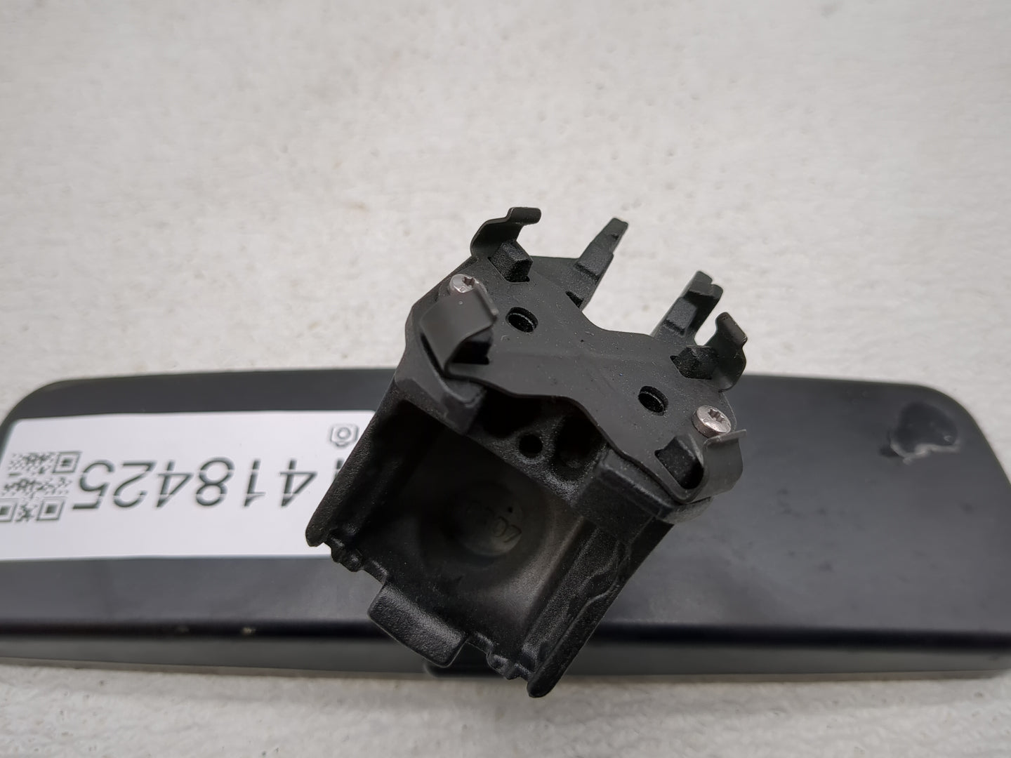 2019-2021 Volkswagen Jetta Interior Rear View Mirror Replacement OEM Fits Fits 2018 2019 2020 2021 2022 OEM Used Auto Parts 
