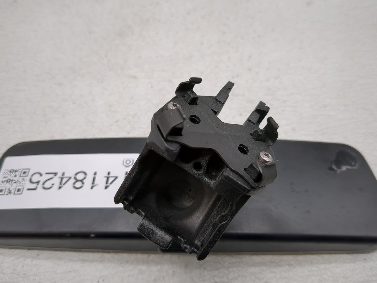2019-2021 Volkswagen Jetta Interior Rear View Mirror Replacement OEM Fits Fits 2018 2019 2020 2021 2022 OEM Used Auto Parts 