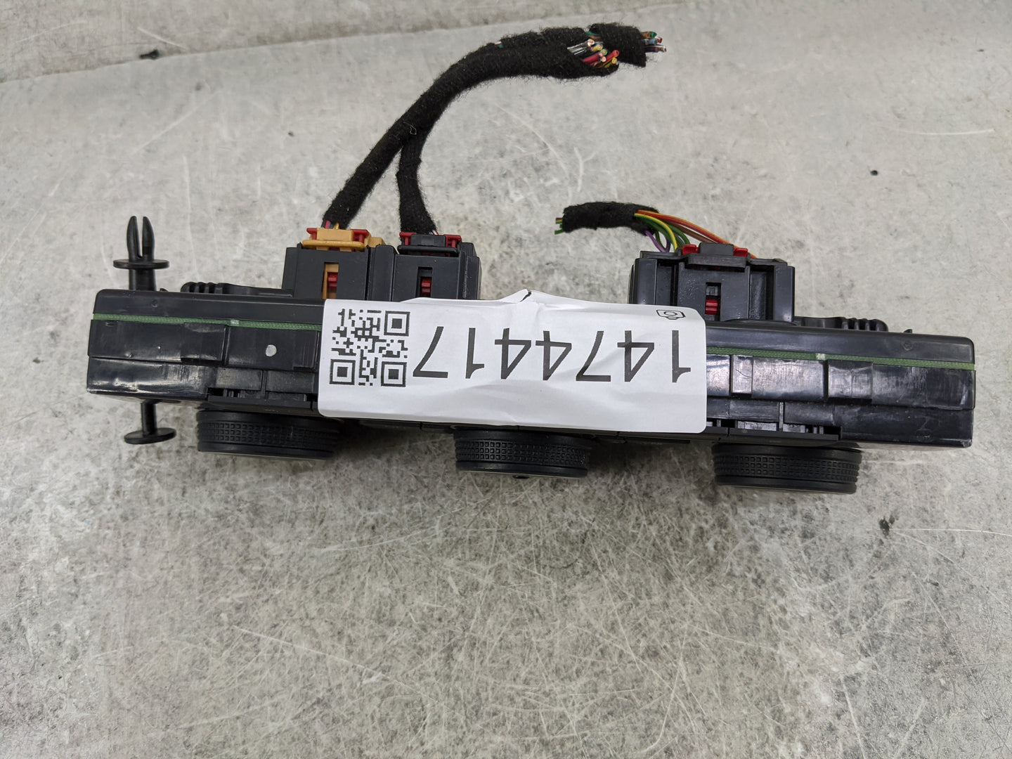 2019-2020 Volkswagen Jetta Climate Control Module Temperature AC/Heater Replacement P/N:5GM907044AF 5HB01365051 Fits OEM Use