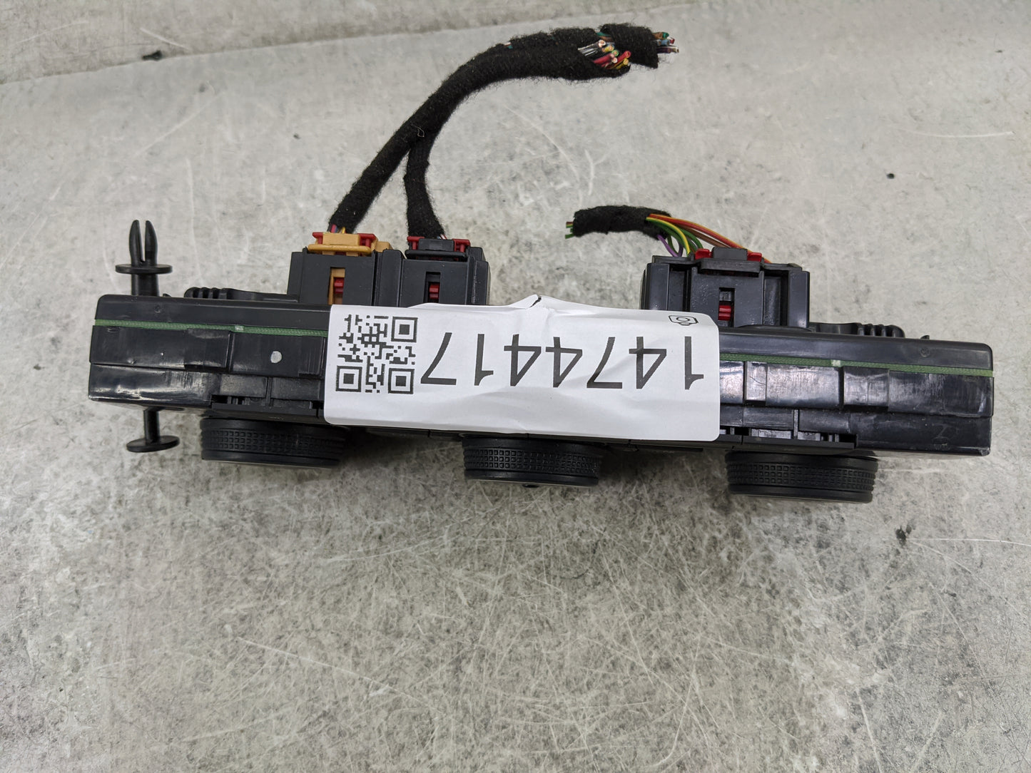 2019-2020 Volkswagen Jetta Climate Control Module Temperature AC/Heater Replacement P/N:5GM907044AF 5HB01365051 Fits OEM Use