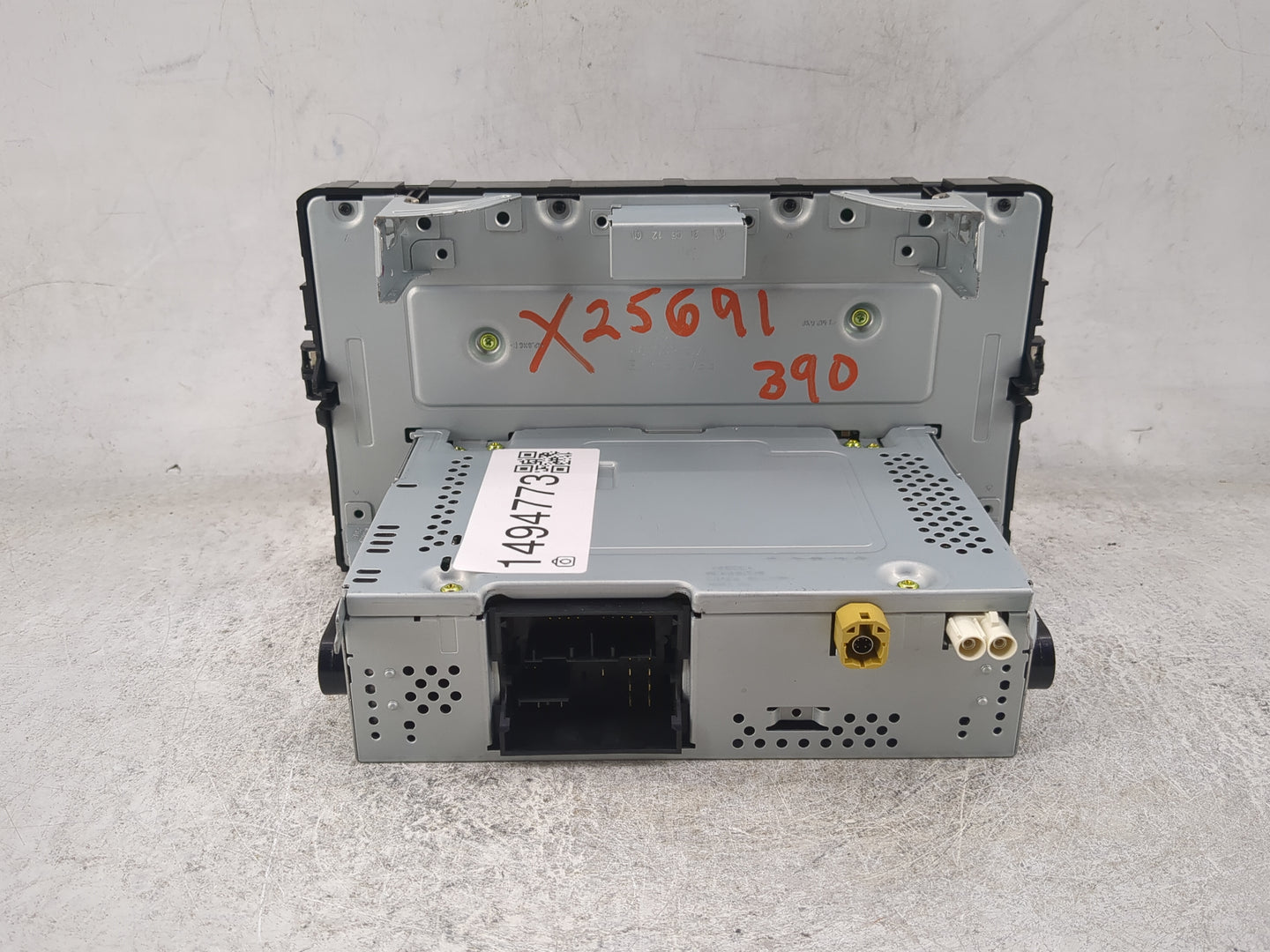 2020-2021 Volkswagen Jetta Radio AM FM Cd Player Receiver Replacement P/N:2GC035869 L77VW2 Fits Fits 2020 2021 OEM Used Auto