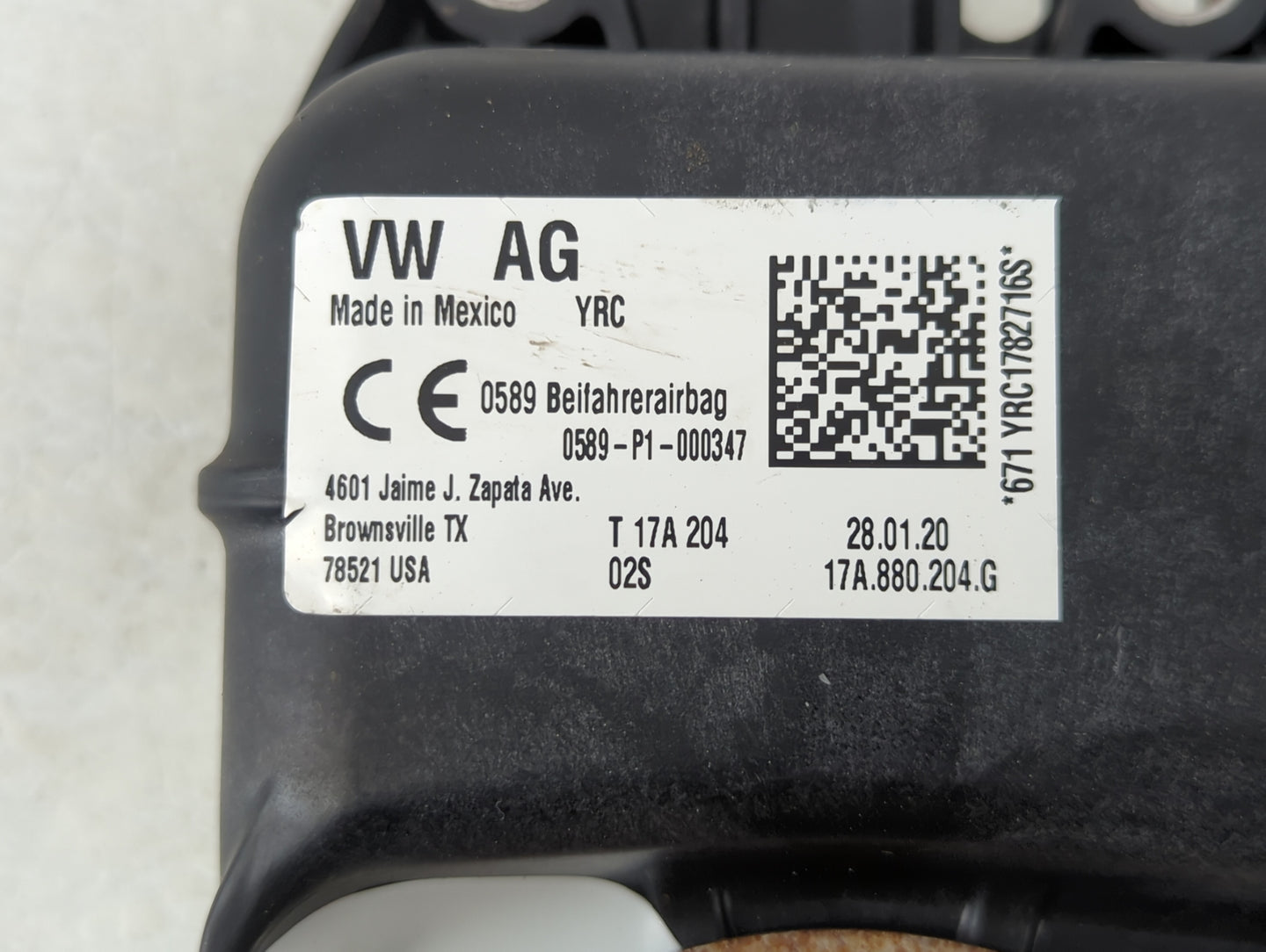 2019-2020 Volkswagen Jetta Air Bag Passenger Right Dashboard Oem - Oemusedautoparts1.com