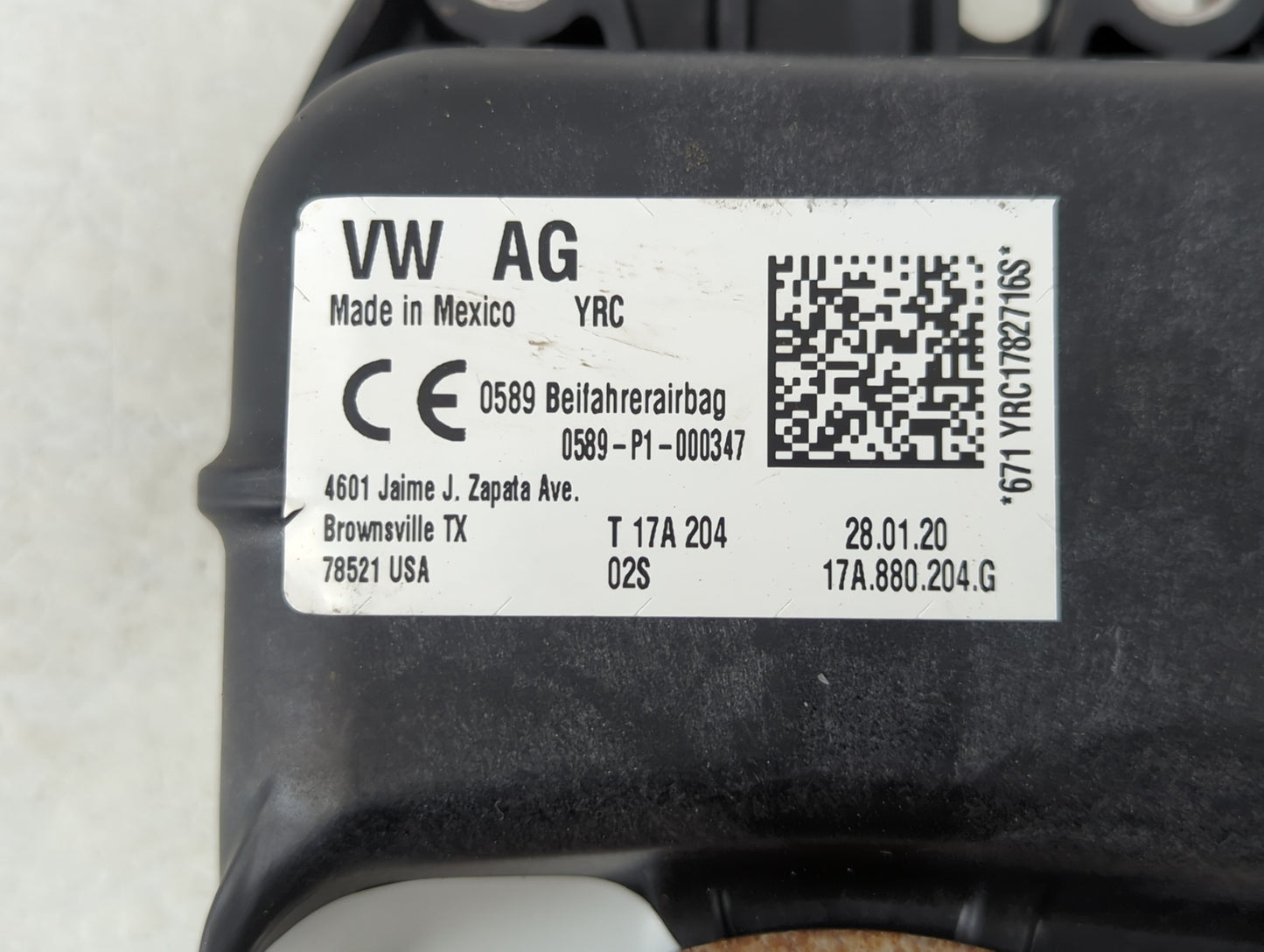 2019-2020 Volkswagen Jetta Air Bag Passenger Right Dashboard Oem - Oemusedautoparts1.com