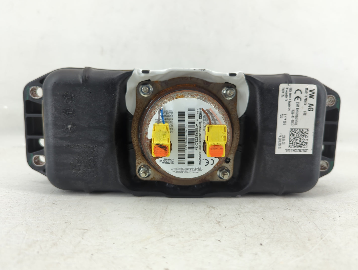 2019-2020 Volkswagen Jetta Air Bag Passenger Right Dashboard Oem - Oemusedautoparts1.com