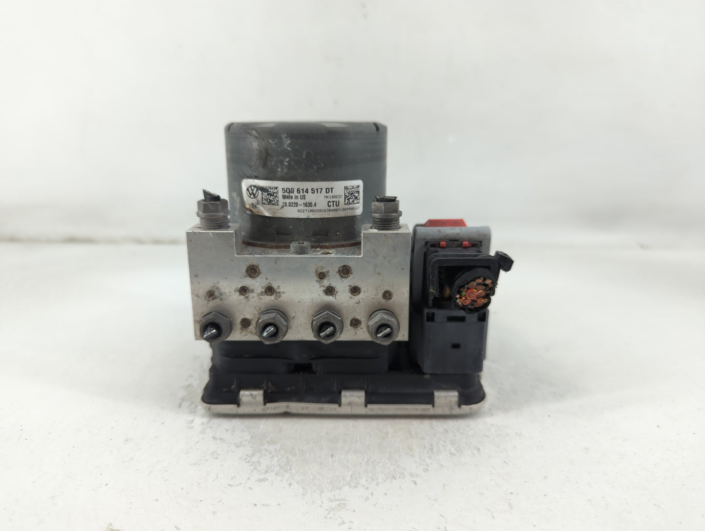 2020 Volkswagen Jetta ABS Pump Control Module Replacement P/N:500 614 517 DT 5Q0 614 517 CT Fits OEM Used Auto Parts - Oemus