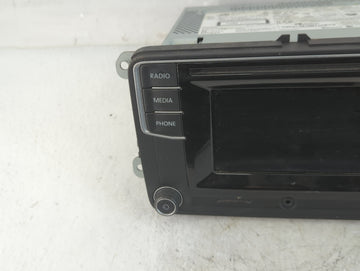 2020 Volkswagen Jetta Radio AM FM Cd Player Receiver Replacement P/N:561 035 150 B Fits OEM Used Auto Parts