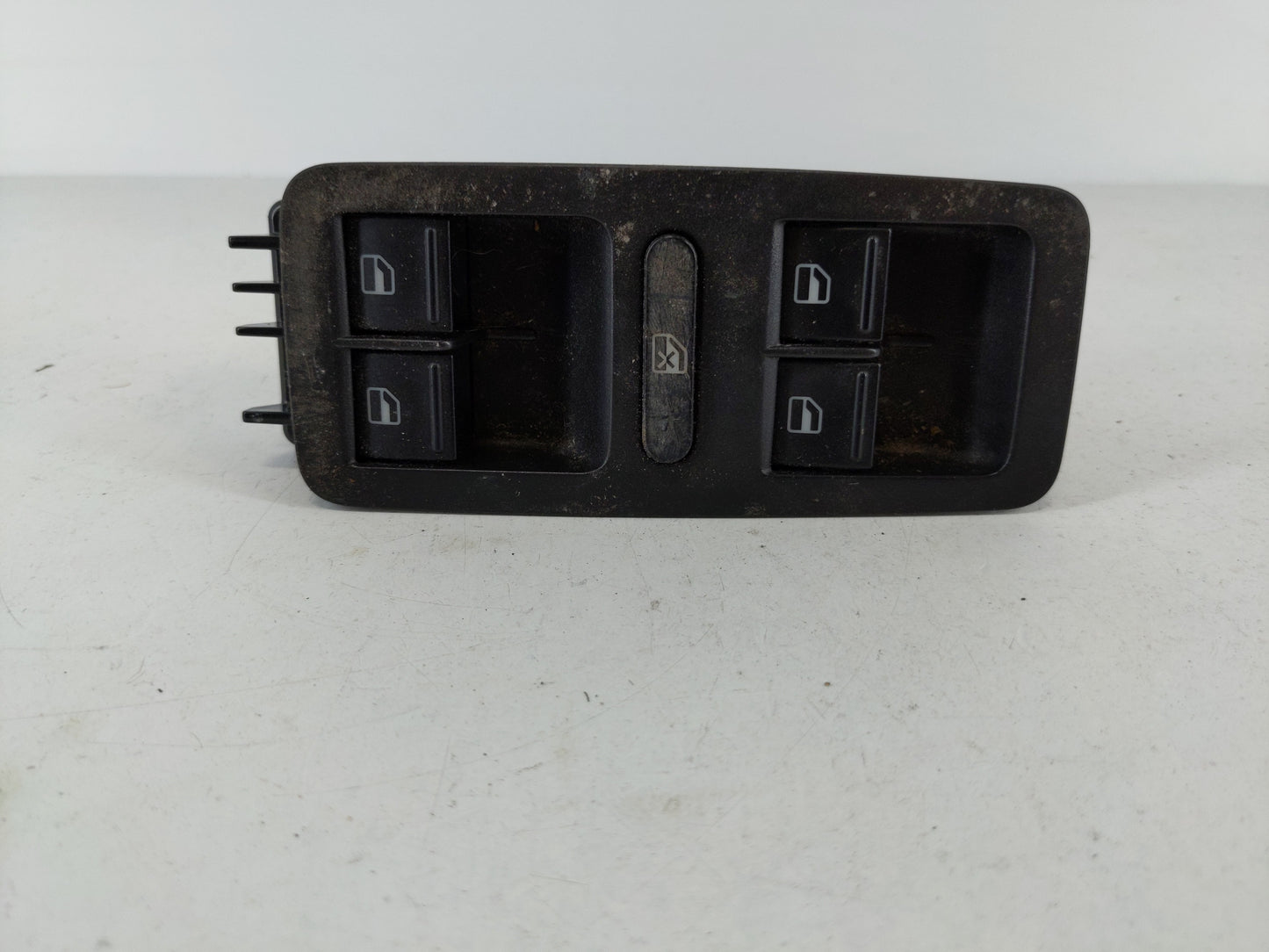 2006-2020 Volkswagen Passat Master Power Window Switch Replacement Driver Side Left P/N:561 857 375 B Fits OEM Used Auto Par