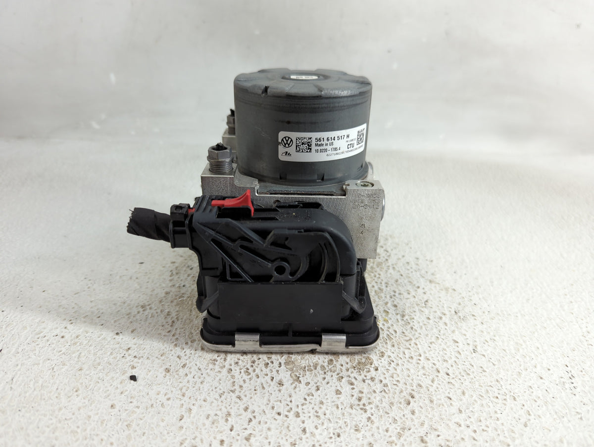 2020 Volkswagen Passat Anti-Lock Brake ABS Pump Module Actuator OEM P/N:561 614 517 H Fits OEM Used Auto Parts - Oemusedauto