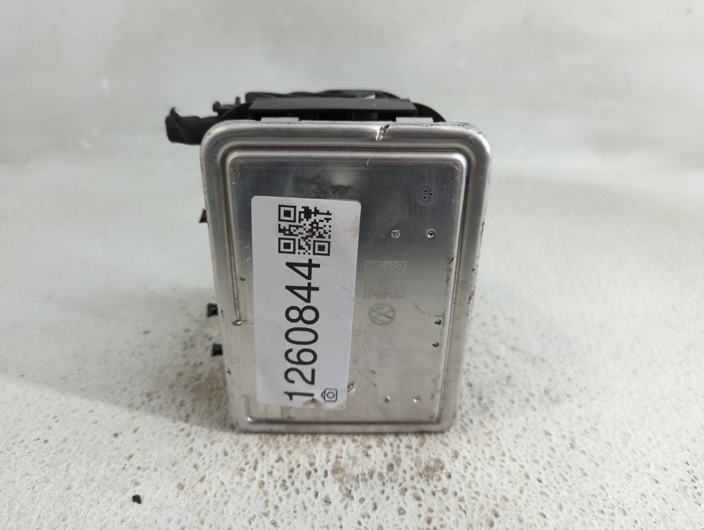 2020 Volkswagen Passat ABS Pump Control Module Replacement P/N:561 614 517 H Fits OEM Used Auto Parts - Oemusedautoparts1.co