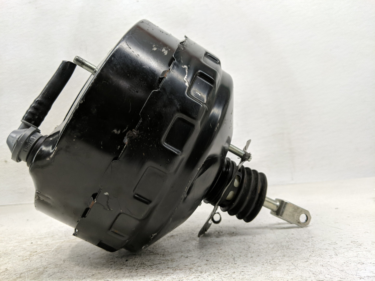 2020-2020 Volkswagen Passat Power Brake Booster Oem 1299530 - Oemusedautoparts1.com