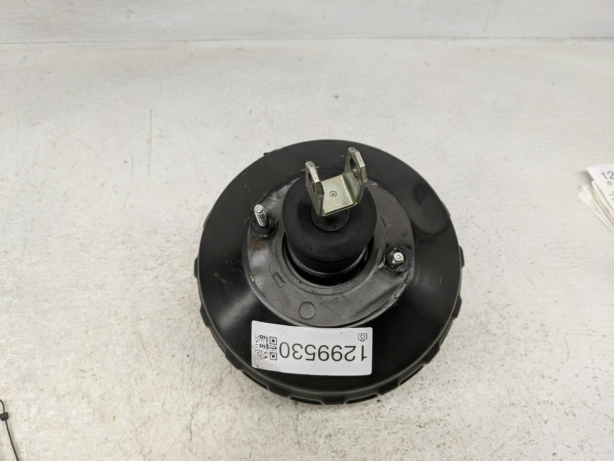 2020-2020 Volkswagen Passat Power Brake Booster Oem 1299530 - Oemusedautoparts1.com