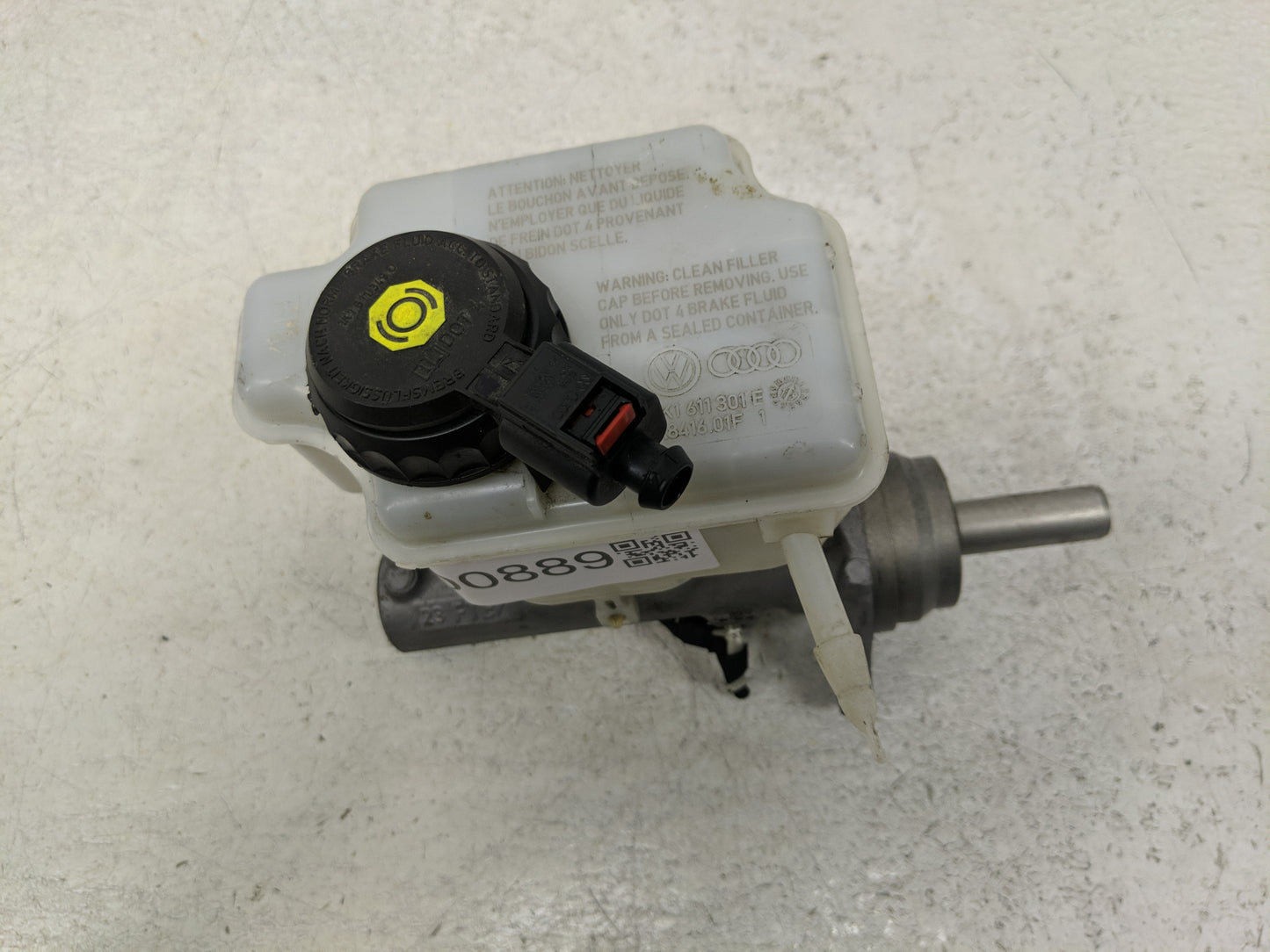 2016-2020 Volkswagen Passat Brake Master Cylinder - Oemusedautoparts1.com