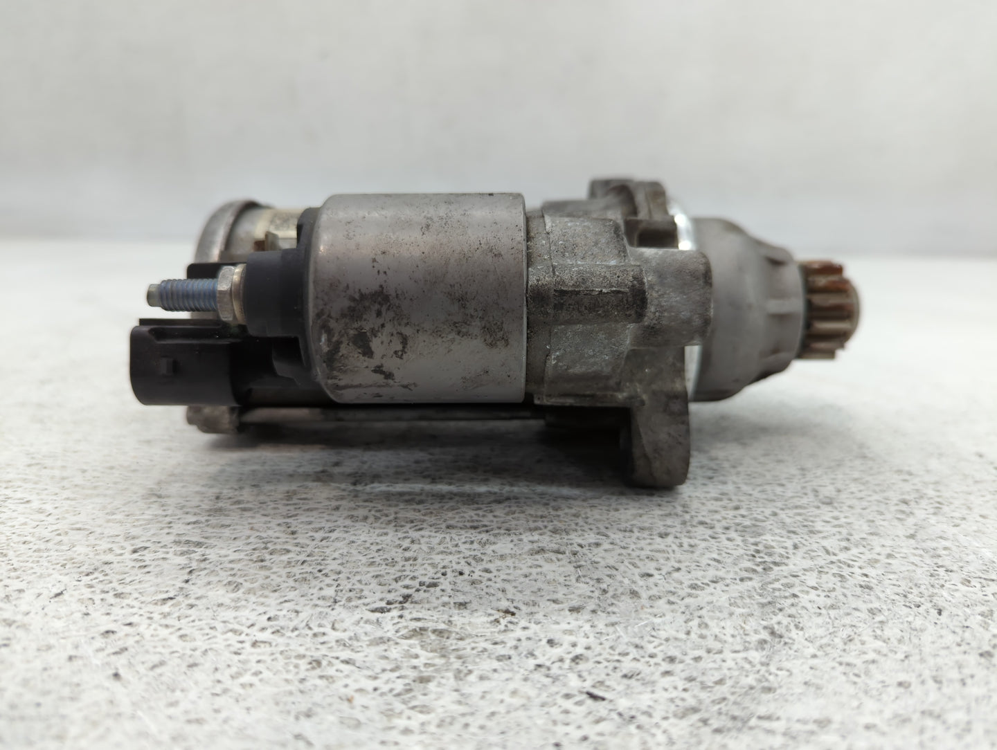 2014-2020 Volkswagen Passat Car Starter Motor Solenoid OEM P/N:0 001 177 008 07012020 Fits OEM Used Auto Parts - Oemusedauto