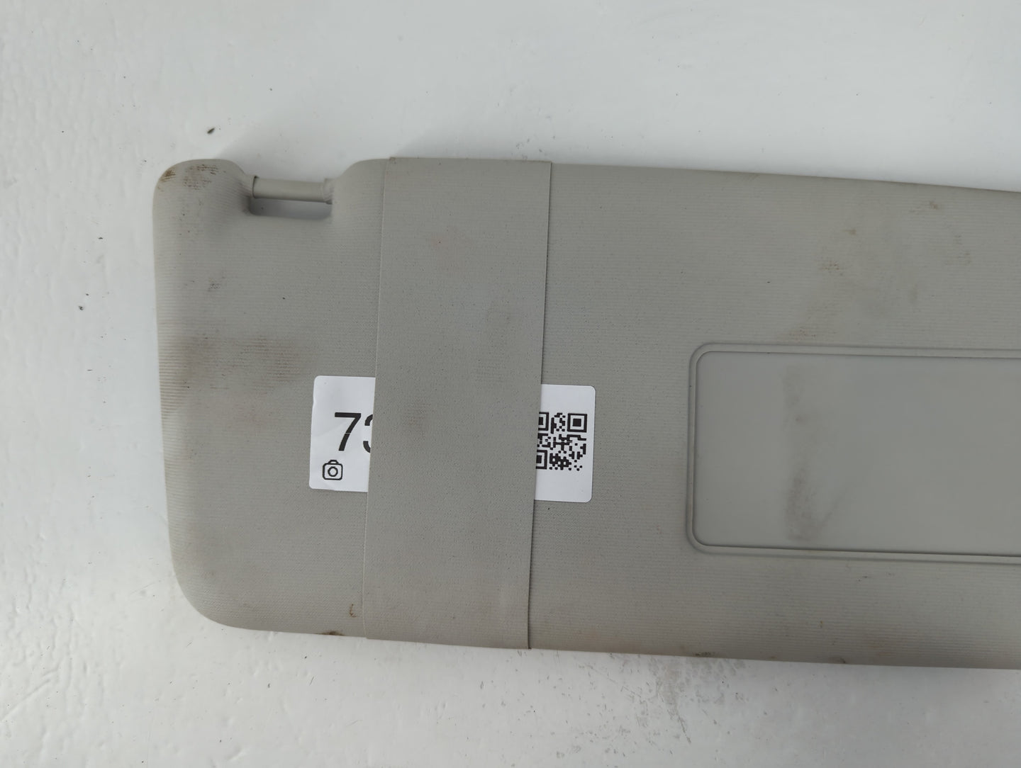 2020 Volkswagen Passat Sun Visor Shade Replacement Passenger Right Mirror Fits OEM Used Auto Parts - Oemusedautoparts1.com