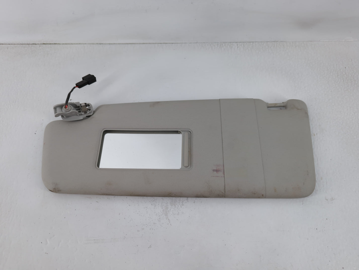 2020 Volkswagen Passat Sun Visor Shade Replacement Driver Left Mirror Fits OEM Used Auto Parts - Oemusedautoparts1.com