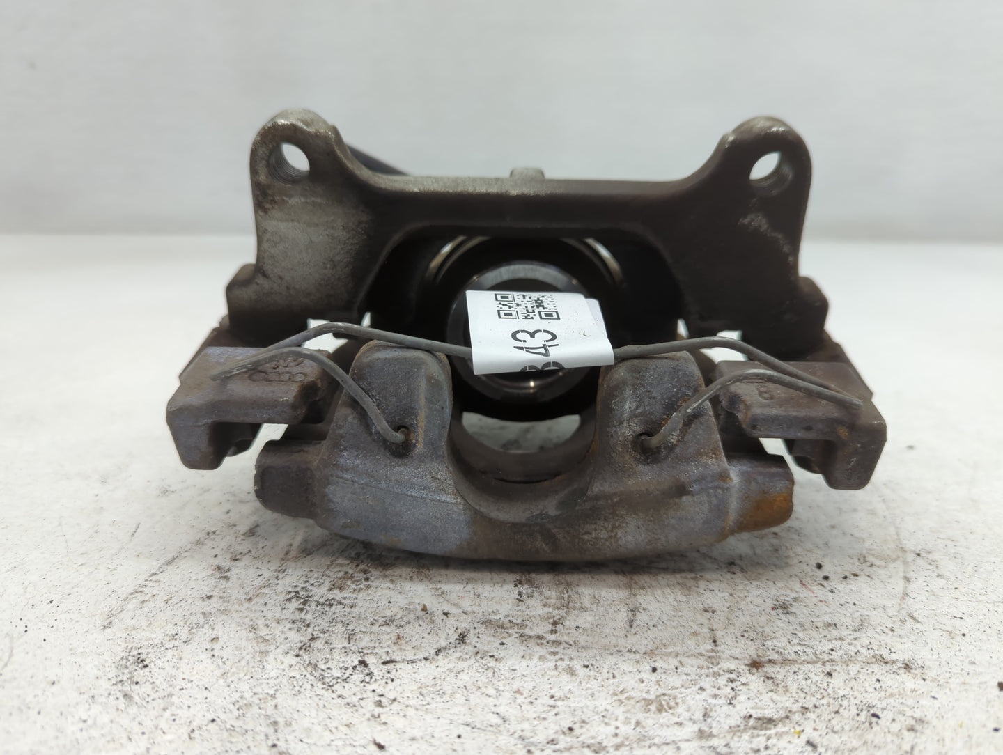 2015-2020 Volkswagen Passat Rear Driver Left Brake Caliper - Oemusedautoparts1.com