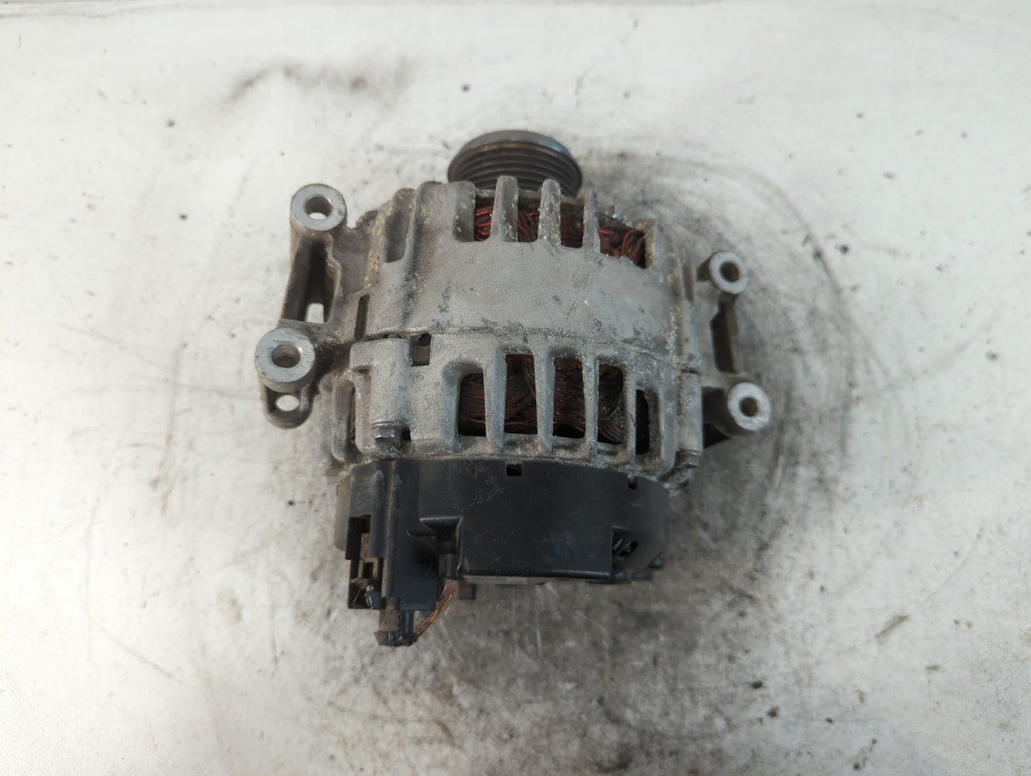 2020 Volkswagen Passat Alternator Replacement Generator Charging Assembly Engine OEM P/N:06K 903 026 C Fits Fits 2019 2021 2