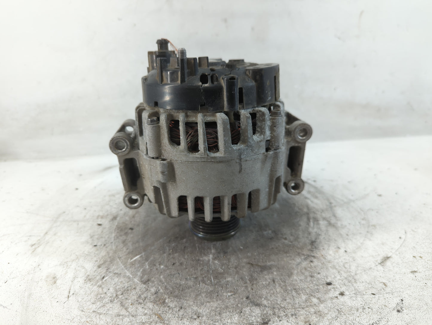 2020 Volkswagen Passat Alternator Replacement Generator Charging Assembly Engine OEM P/N:06K 903 026 C Fits Fits 2019 2021 2