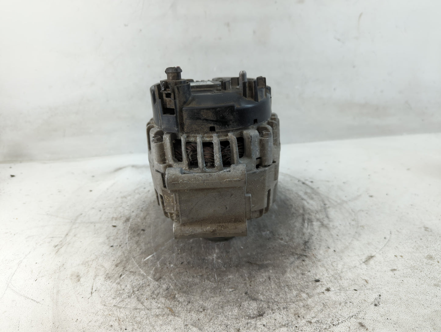 2020 Volkswagen Passat Alternator Replacement Generator Charging Assembly Engine OEM P/N:06K 903 026 C Fits Fits 2019 2021 2