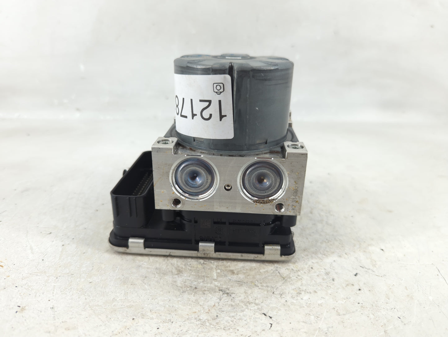 2018-2020 Volkswagen Tiguan ABS Pump Control Module Replacement P/N:5Q0 614 517 DK Fits Fits 2018 2019 2020 OEM Used Auto Pa