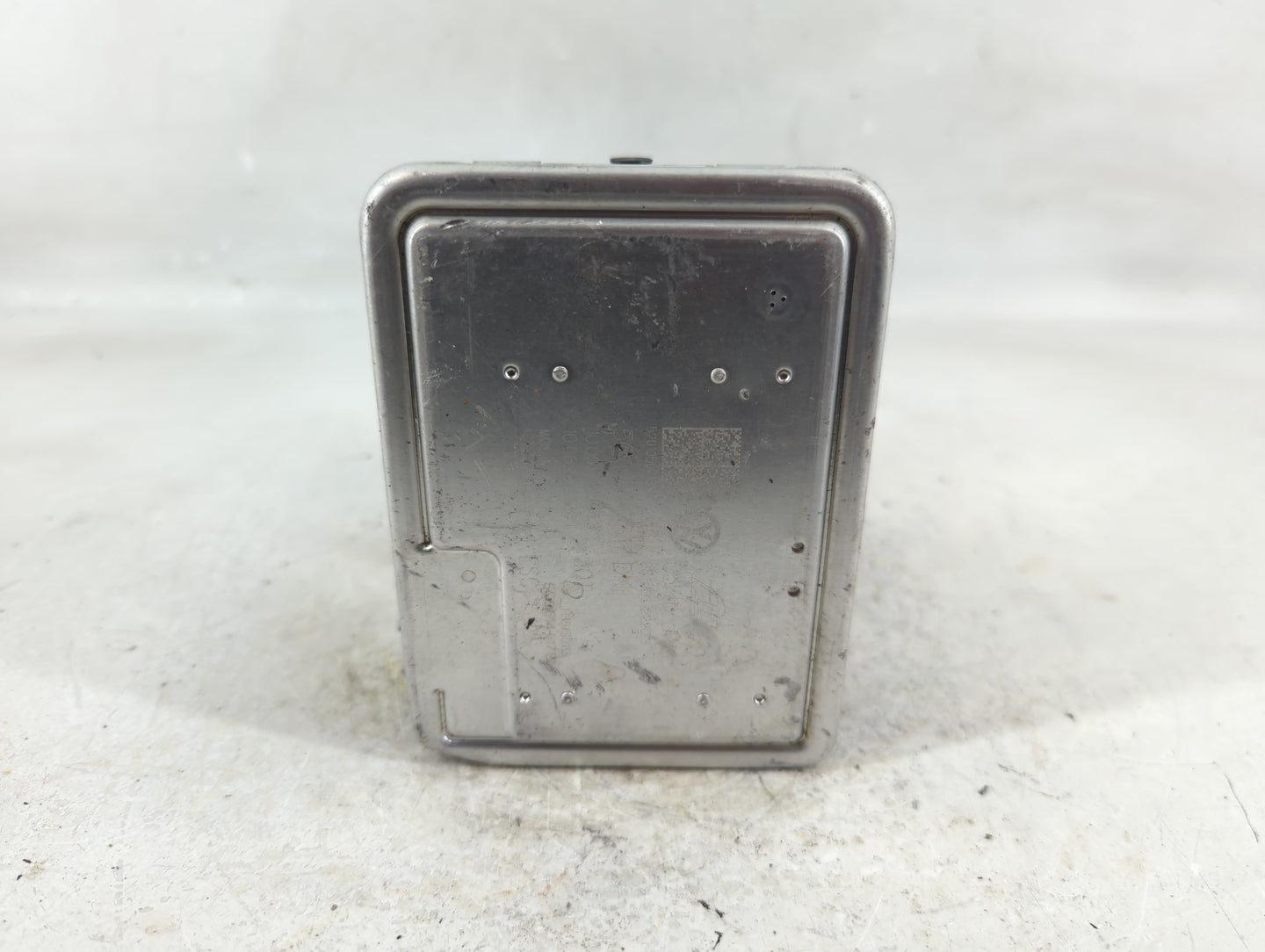2018-2020 Volkswagen Tiguan ABS Pump Control Module Replacement P/N:5Q0 614 517 DK Fits Fits 2018 2019 2020 OEM Used Auto Pa
