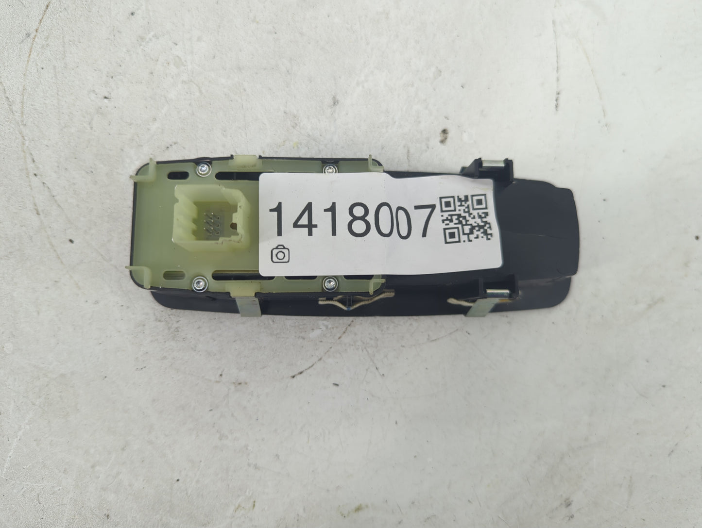 2018-2022 Volkswagen Tiguan Master Power Window Switch Replacement Driver Side Left P/N:68086692AD 10025585 Fits OEM Used Au