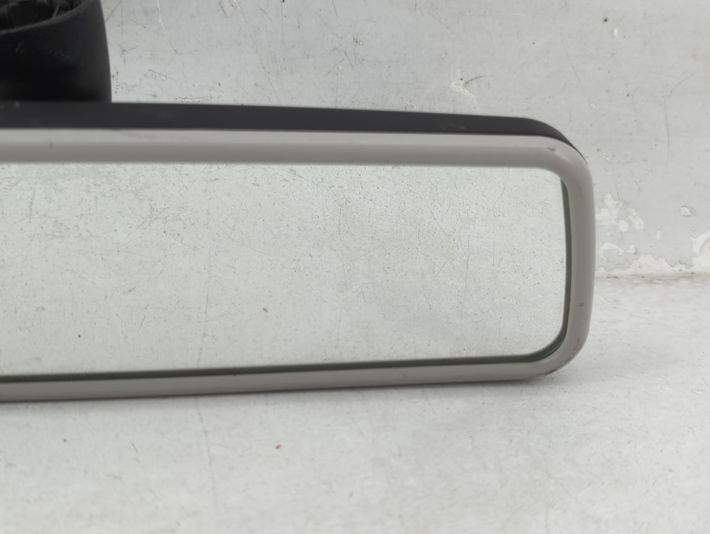 2018-2022 Volkswagen Tiguan Interior Rear View Mirror Replacement OEM Fits Fits 2018 2019 2020 2021 2022 OEM Used Auto Parts