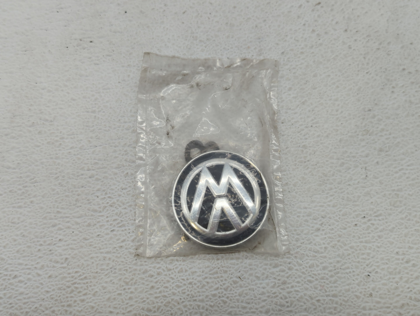 2020 Volkswagen Tiguan Rim Wheel Center Cap Silver - Oemusedautoparts1.com