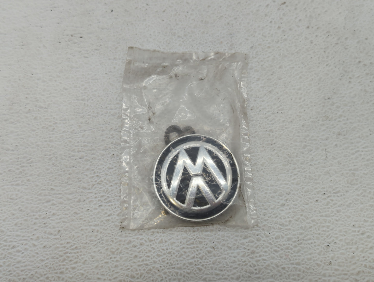 2020 Volkswagen Tiguan Rim Wheel Center Cap Silver - Oemusedautoparts1.com