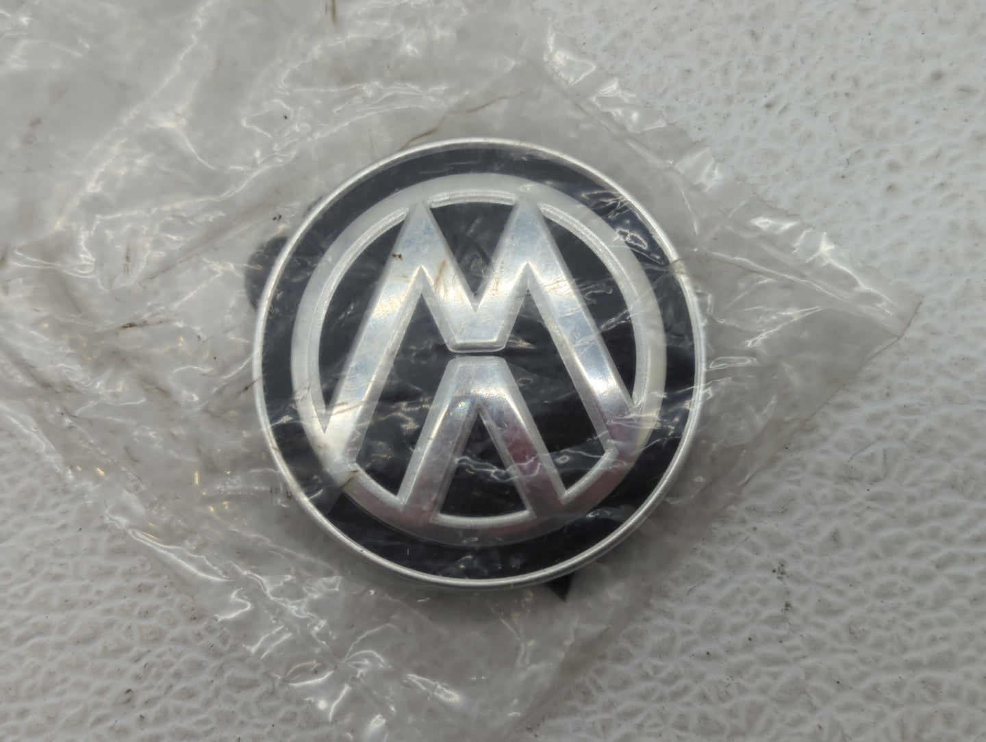 2020 Volkswagen Tiguan Rim Wheel Center Cap Silver - Oemusedautoparts1.com