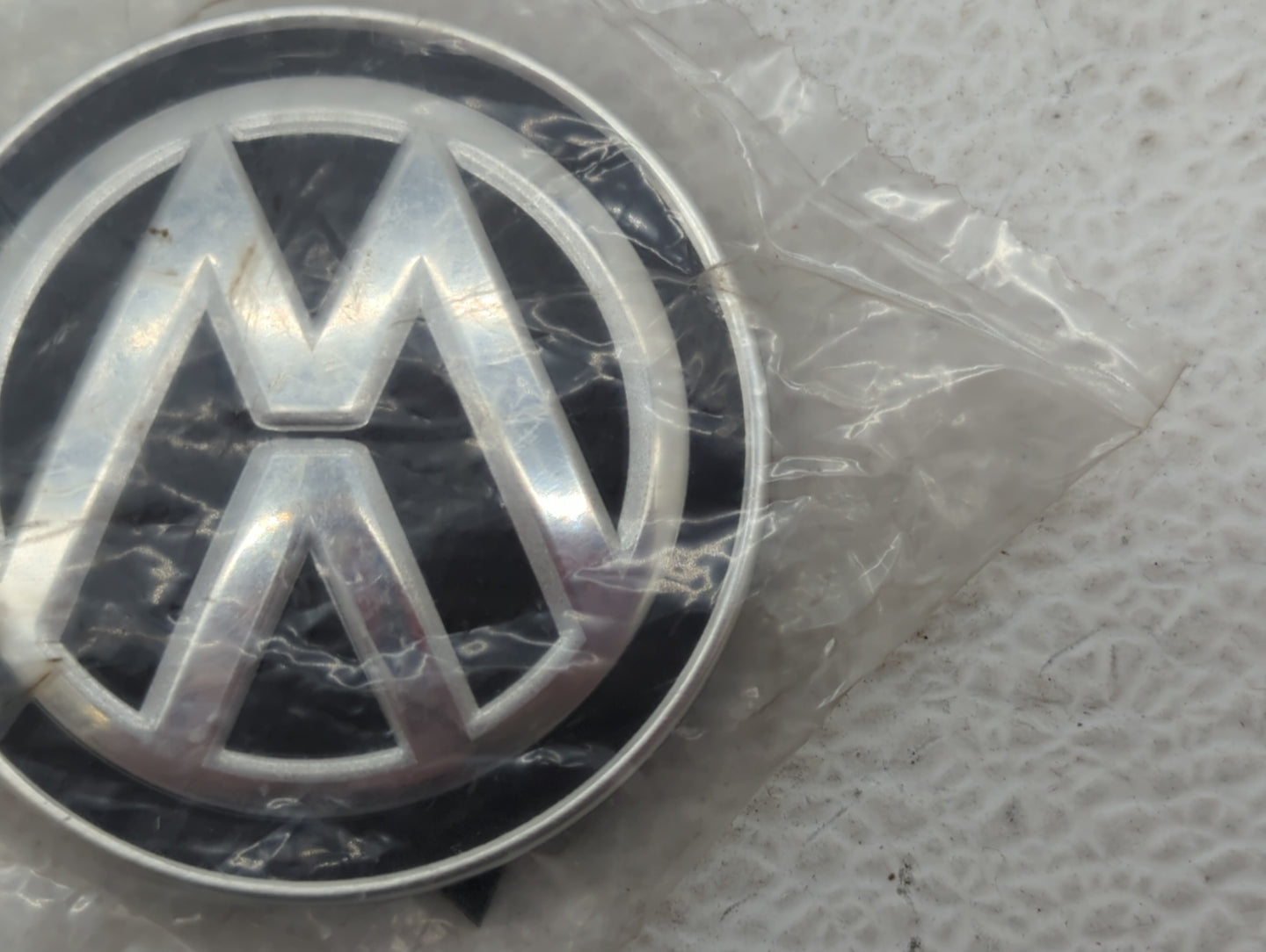 2020 Volkswagen Tiguan Rim Wheel Center Cap Silver - Oemusedautoparts1.com