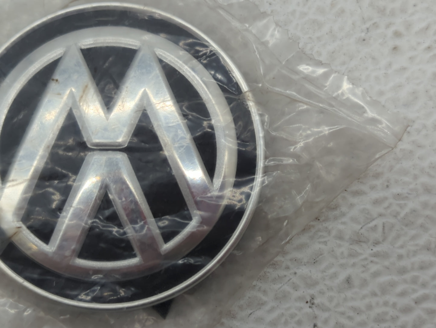 2020 Volkswagen Tiguan Rim Wheel Center Cap Silver - Oemusedautoparts1.com