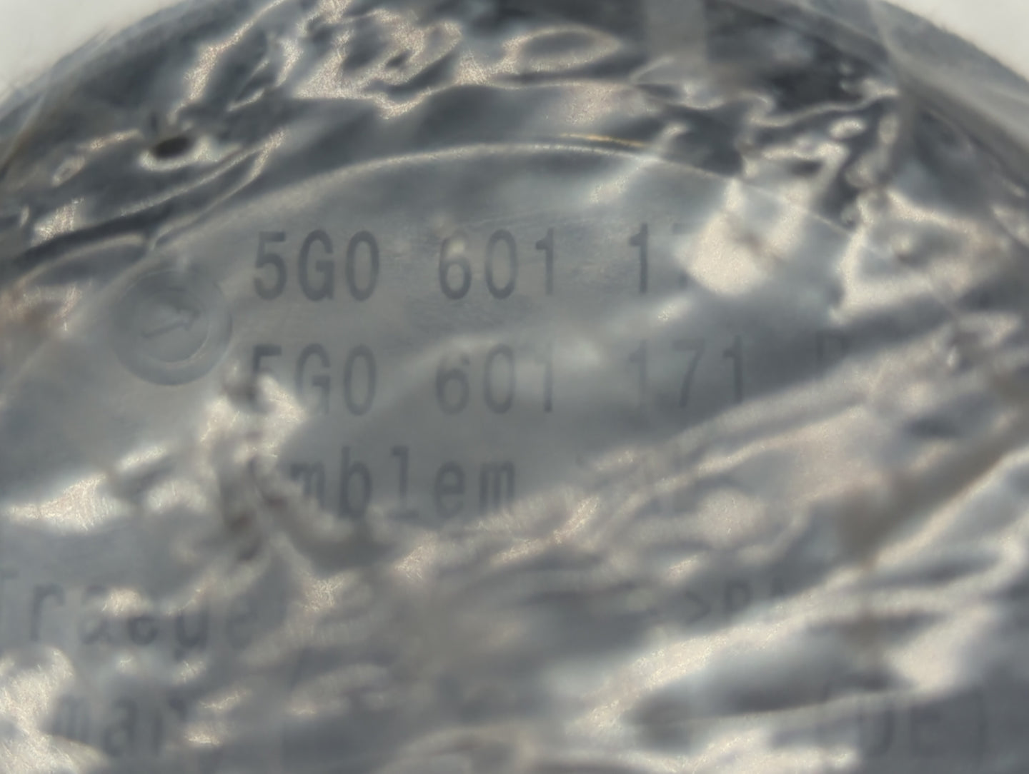 2020 Volkswagen Tiguan Rim Wheel Center Cap Silver - Oemusedautoparts1.com