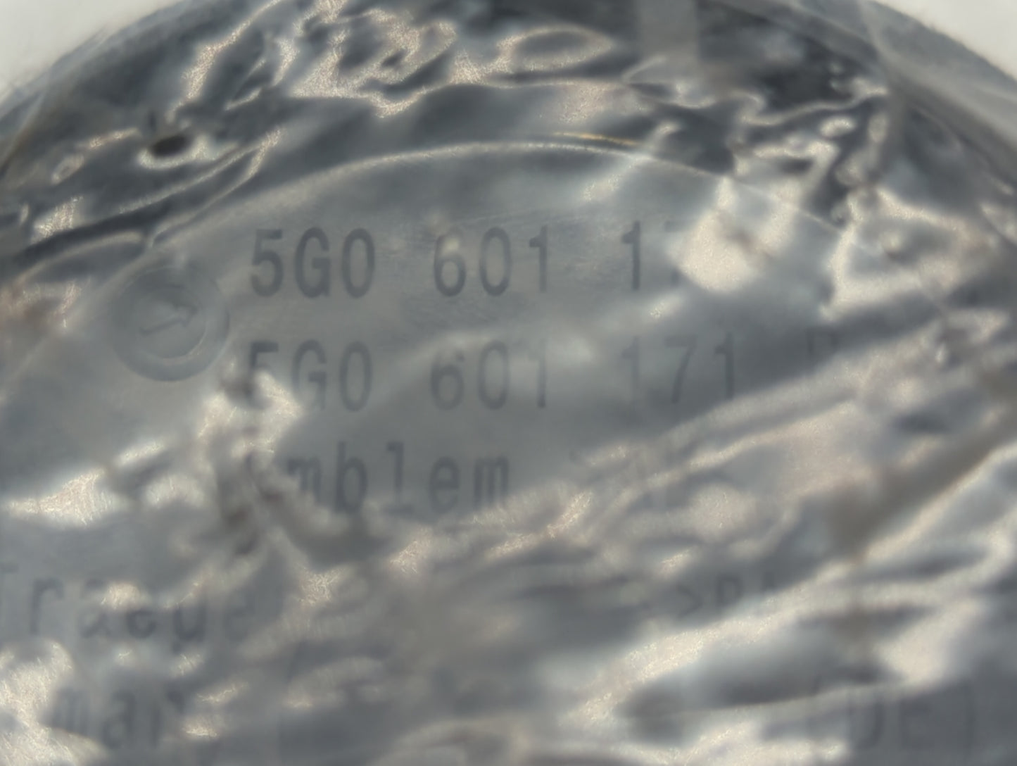 2020 Volkswagen Tiguan Rim Wheel Center Cap Silver - Oemusedautoparts1.com