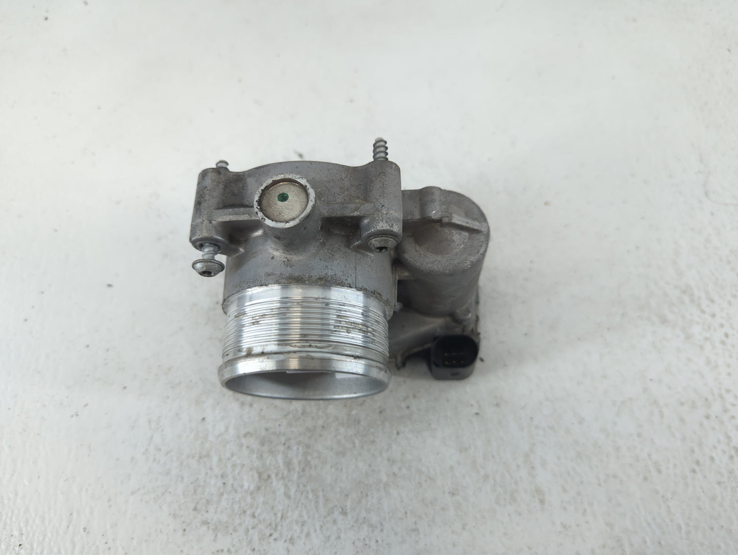 2018-2022 Volkswagen Tiguan Throttle Body P/N:06K 133 062 AG Fits Fits 2018 2019 2020 2021 2022 OEM Used Auto Parts - Oemuse